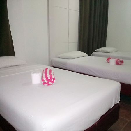 Sun Moon Poolside Hotel อังเฮเลส ภายนอก รูปภาพ