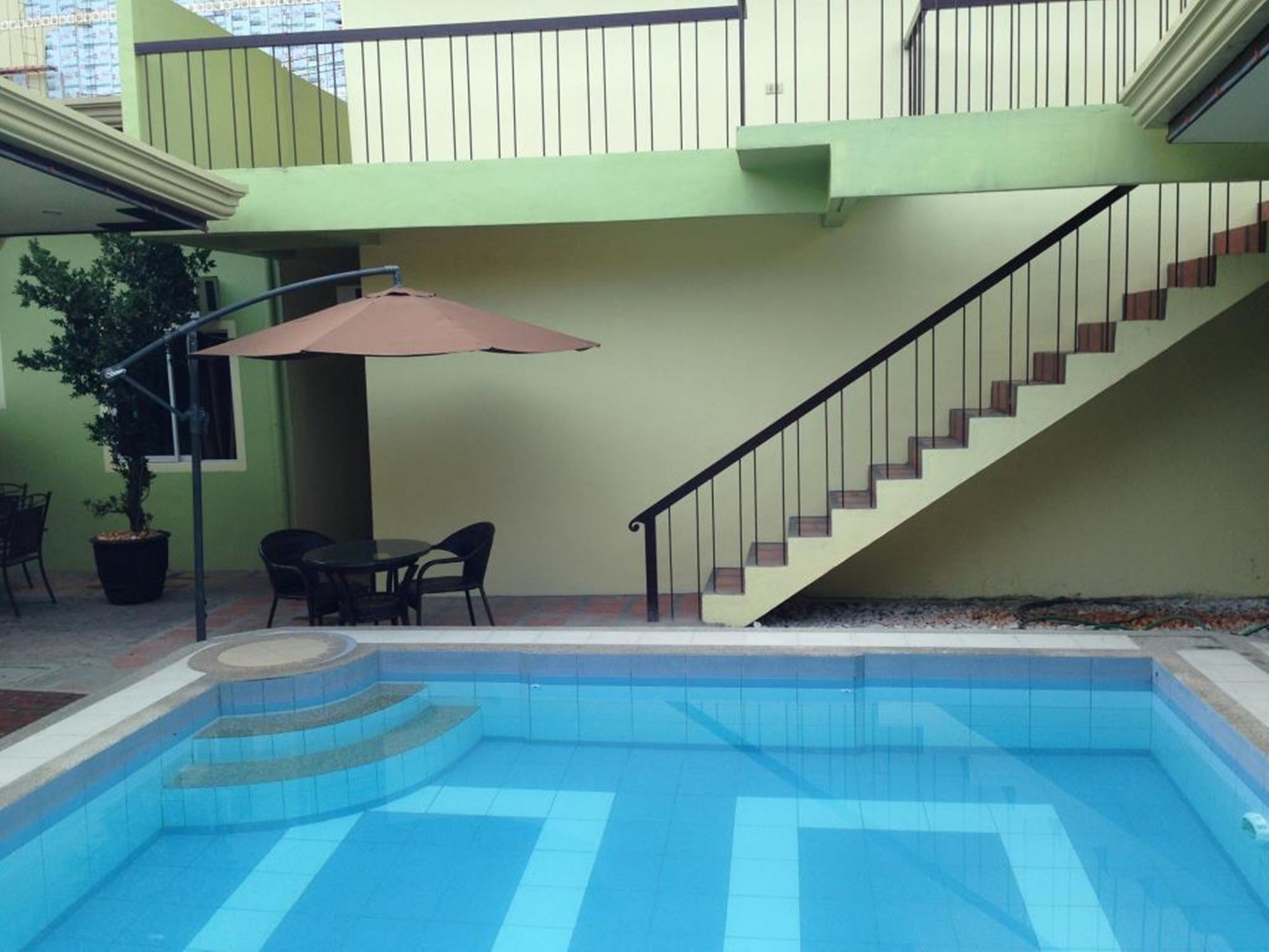 Sun Moon Poolside Hotel อังเฮเลส ภายนอก รูปภาพ